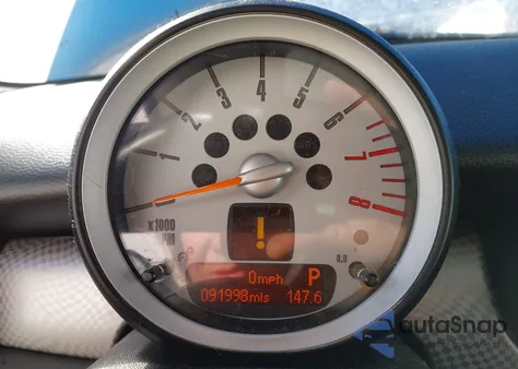 2010 Mini Cooper S из США, поврежденный, VIN WMWMF7C57ATZ73194